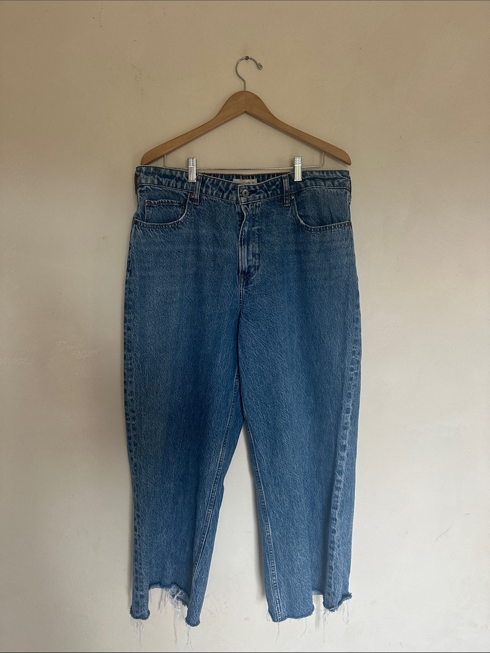 Abercrombie jeans wide leg High-Waisted crop Blue Denim LONG with Raw Hem